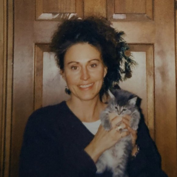 Meet your Posher, Rachelle - Picture 1 of 4